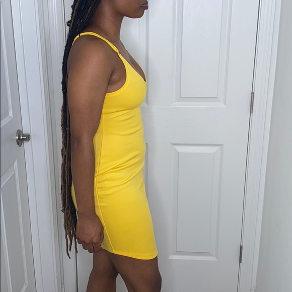 YELLOW BODYCON MIDI DRESS - Picture 3 of 3